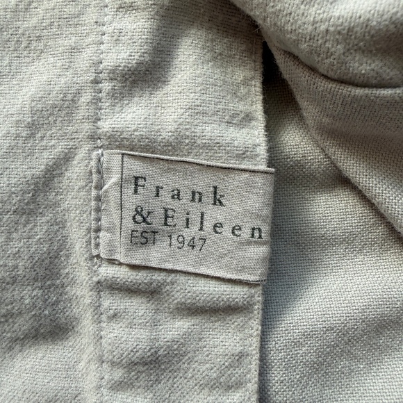 Frank & Eileen Barry Super Soft Brushed Cotton Button Down Dove Gray XS - Picture 5 of 5